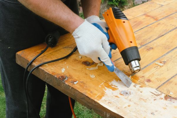 Varnish Stripping in Akron