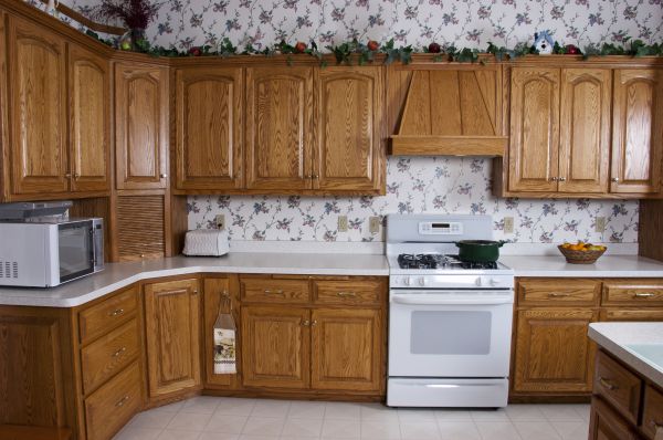 Oak Cabinet Refinishing in Akron